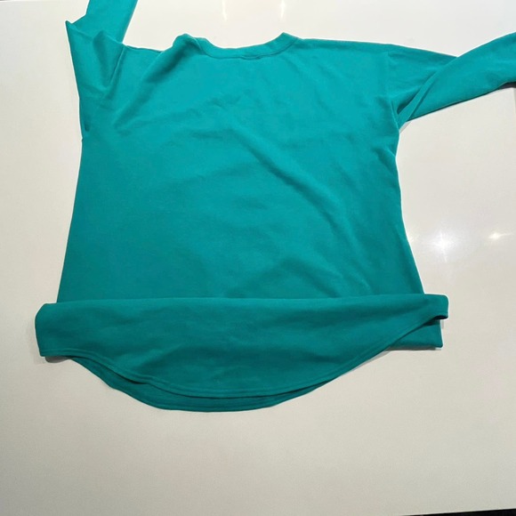 The Disney Store‎ Vintage Women's  Small Medium Larger Long-Sleeve Sweater USA - Picture 6 of 13